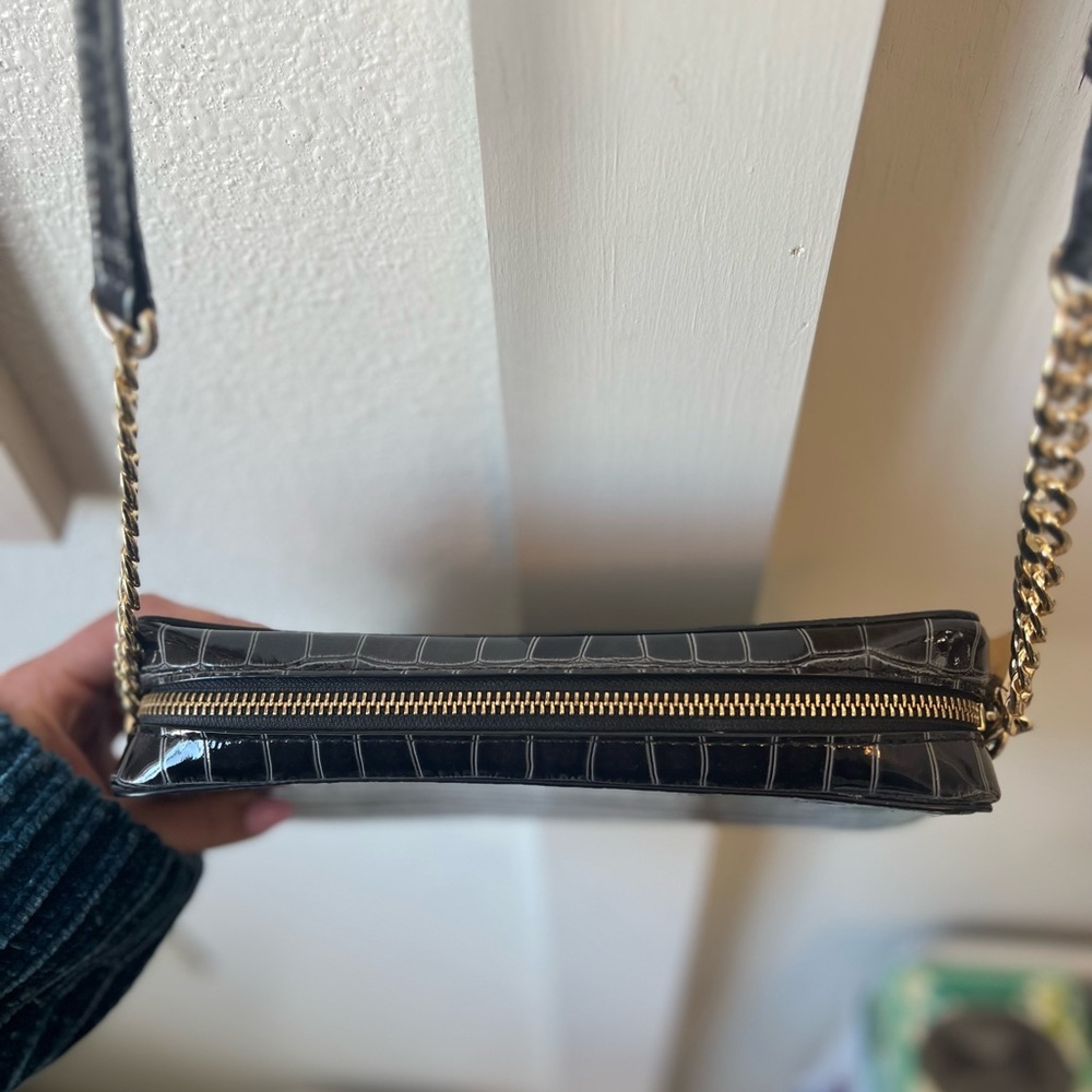 Michael Kors Black Ginny embossed leather camera bag - Picture 7 of 11